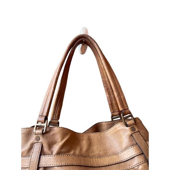 BURBERRY Medium Leather Easton Landscape Tote - Picture 3 of 12